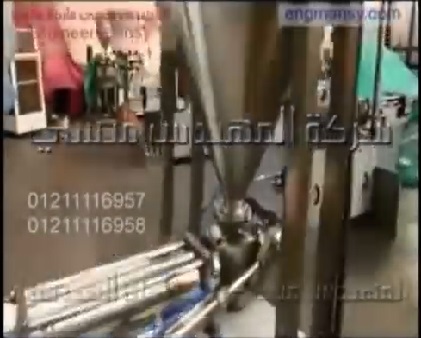ماكينة تعبئة الصلصة في برطمانات موديل 404 ماركة مهندس منسي