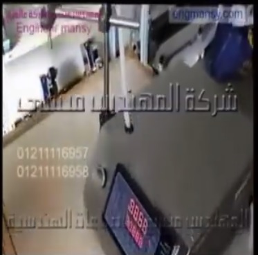 ماكينة تعبئة ديسك توب نصف أتوماتيك 1 نوزل لعبوة كحول طبي ، عبوة ديتول ، عبوة خل كود 451 ماركة مهندس منسي