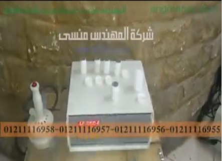 ماكينة يدوية لغلق عبوات الاقراص بطبات الاندكشن سيل موديل 201 ماركة مهندس منسى
