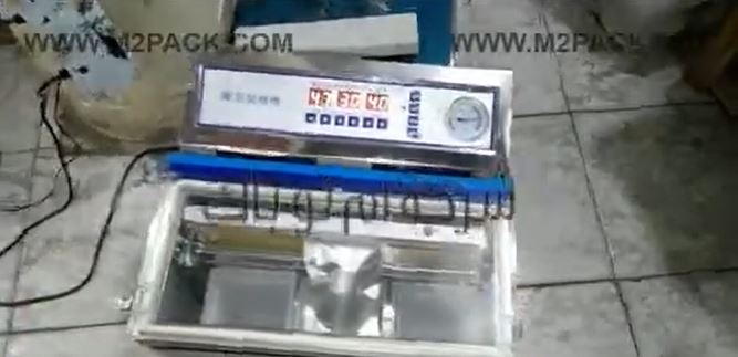 ماكينة فاكيوم مصنوعة من الإستانلس ستيل لتفريغ الهواء من أكياس المنتجات المتنوعة موديل 601 ماركة مهندس منسي